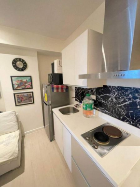 Puchol Condo Rental - Azure Bahamas Tower
